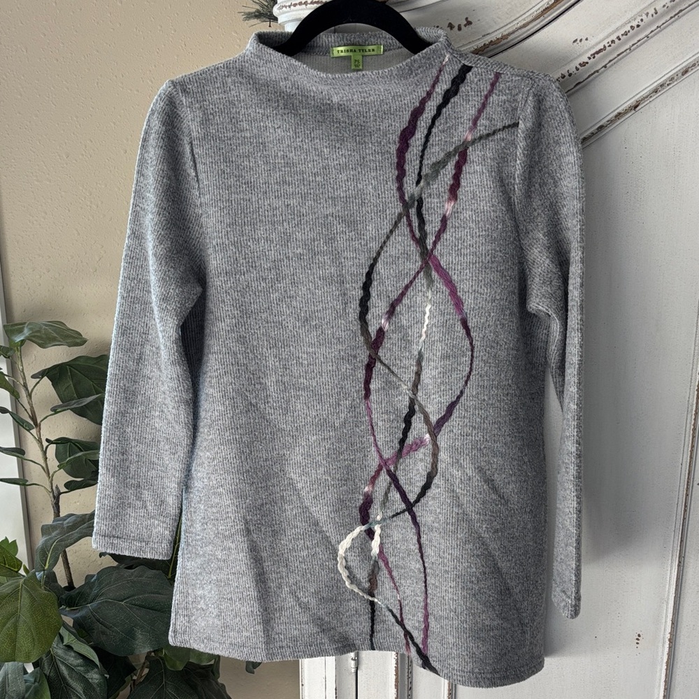 Trisha Tyler Women’s Petite Small Gray Mock Neck Sweater PS Artsy